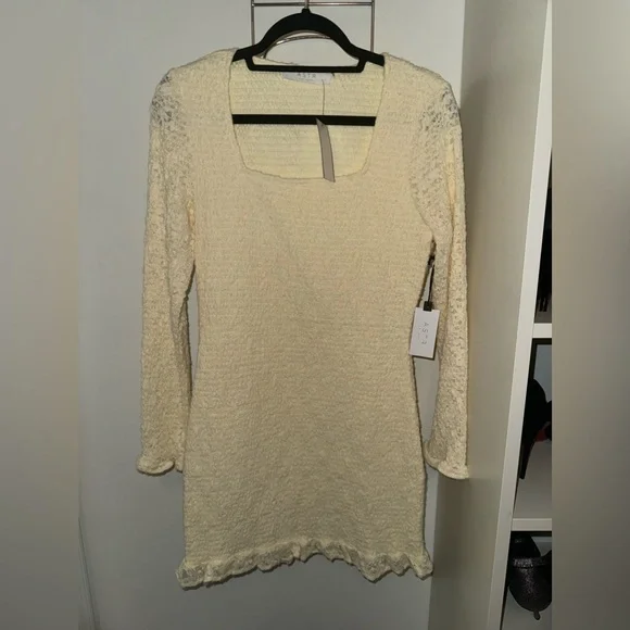 Astr the label SMOCKED SQUARE NECK MINI DRESS - Picture 2 of 6